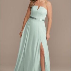 Chic Strapless Mint Green Gown